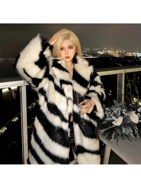 Fashionable Black & White Leopard Print Young Women's Warm Fluffy Long Coat - IMG3